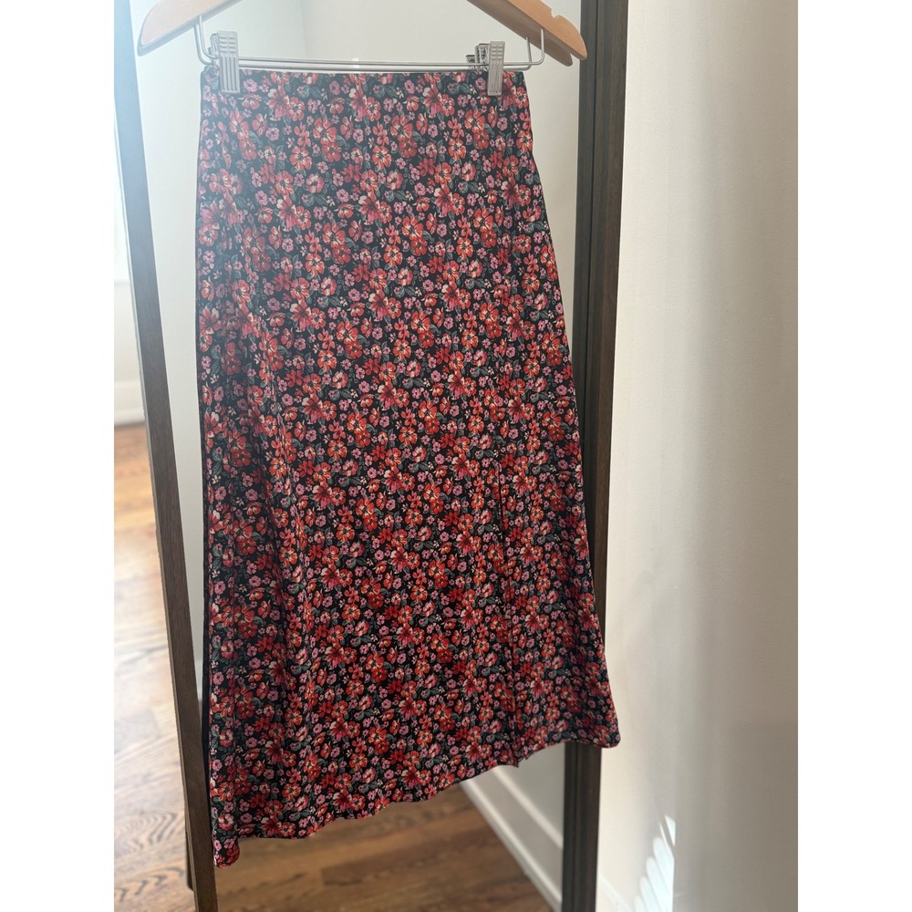 Mi Ami Mildie Z286 Floral Midi Skirt Red Pink Black Side Slit Womens Small Satin